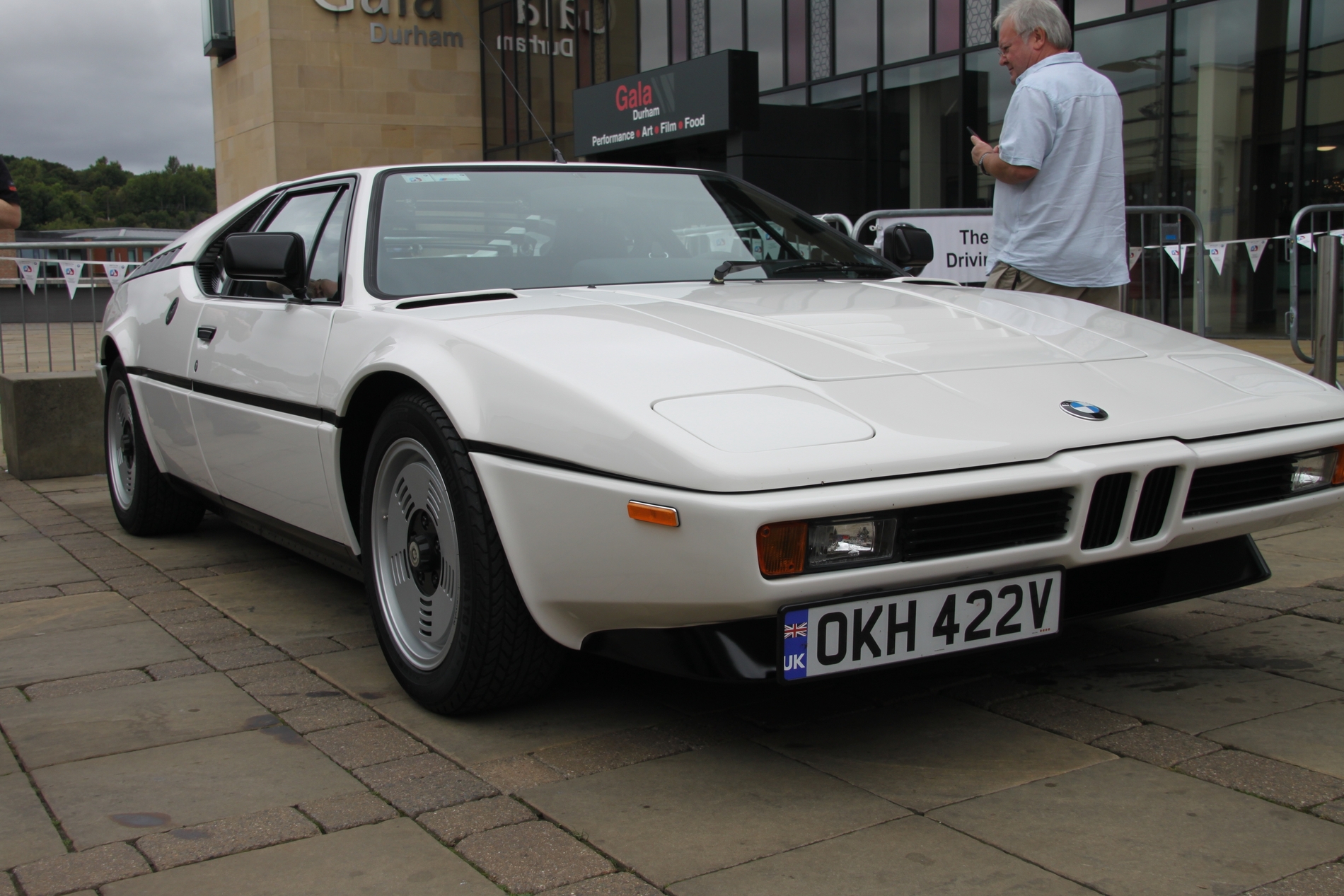 M1, BMW