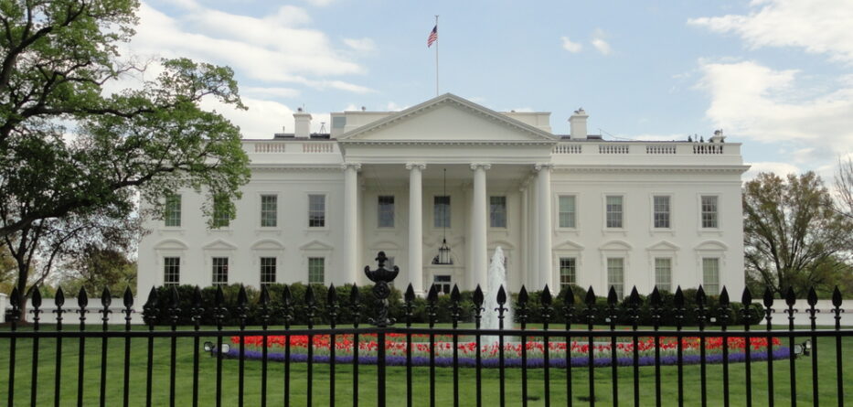 Tech Titans Foot the Bill for Trump’s $250M White House Ballroom