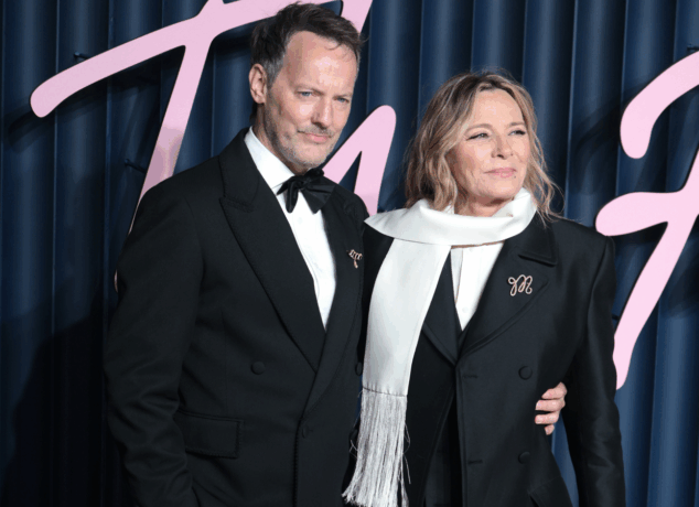 Sex and the City Icon Kim Cattrall Surprises With Private Wedding to Russell Thomas