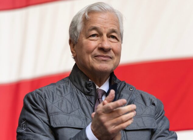 Jamie Dimon Fires Back at “Debanking” Claims with Calm but Clear Rebuke
