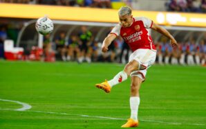 Arsenal Tightens Grip on the Premier League Title